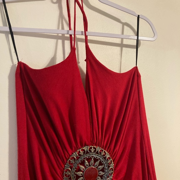 Red strappy dress with metal emblem - Picture 4 of 4